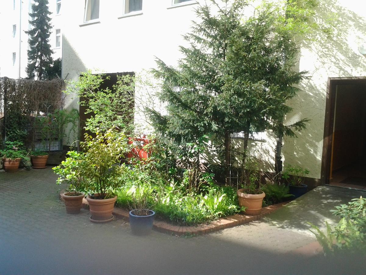 Happy Go Lucky Hotel + Hostel Schoneberg Berlin Exterior photo